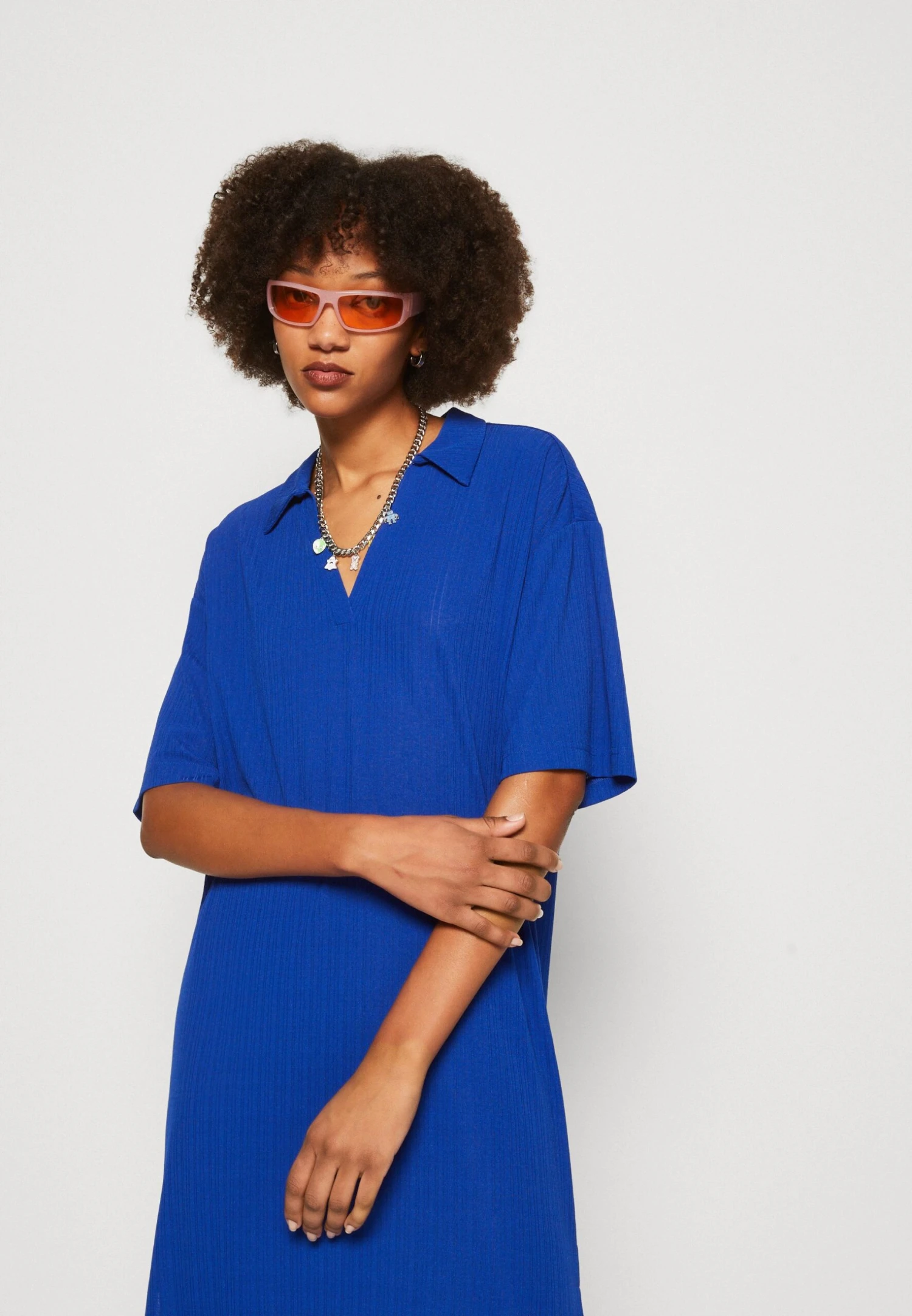 Monki Robe En Jersey - Bright Cobolt Blue 4 Monki Robe En Jersey - Bright Cobolt Blue – Image 4