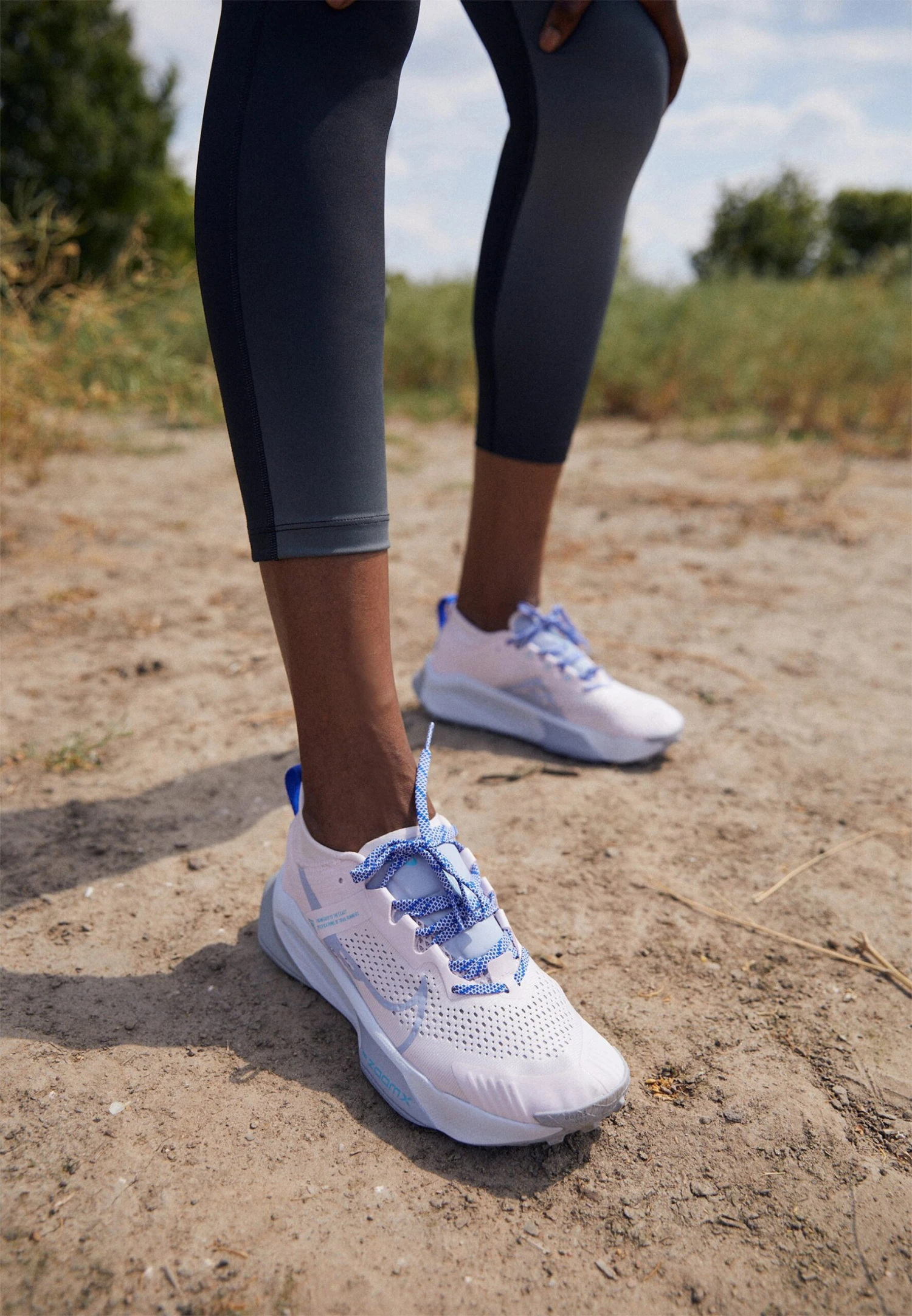 Nike Performance Zoomx Zegama - Chaussures De Running - Pearl Pink/Blue Whisper/Coconut Milk/Baltic Blue/Football Grey 2 Nike Performance Zoomx Zegama - Chaussures De Running - Pearl Pink/Blue Whisper/Coconut Milk/Baltic Blue/Football Grey – Image 2