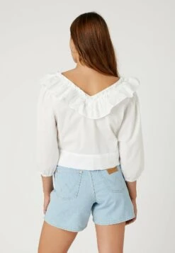Wrangler Western Frill - Blouse - Worn White -Vêtements Boutique 2fda4e08c7c744fb9213fe9470444e2d