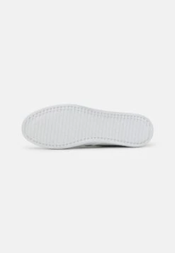 Pier One Unisex - Mocassins - Grey 10 Pier One Unisex - Mocassins - Grey -Vêtements Boutique 321a00009e1544d2b10b3c1217bea9ea