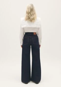 CLAUDIE PIERLOT Pandore - Jean Flare - Denim Brut -Vêtements Boutique 44a3ab6220e94890af6b364e826cac84