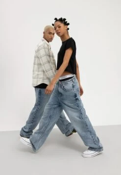 YOURTURN Baggy Jeans Unisex - Jean Boyfriend - Dark Blue Denim -Vêtements Boutique 47039cf62e0e4223bb19b517ea683054