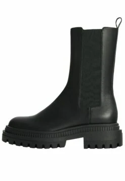 BERSHKA Flat With Elastic Gores - Boots À Talons - Black -Vêtements Boutique 7a5394dfd012440da38ebc591d069b3a