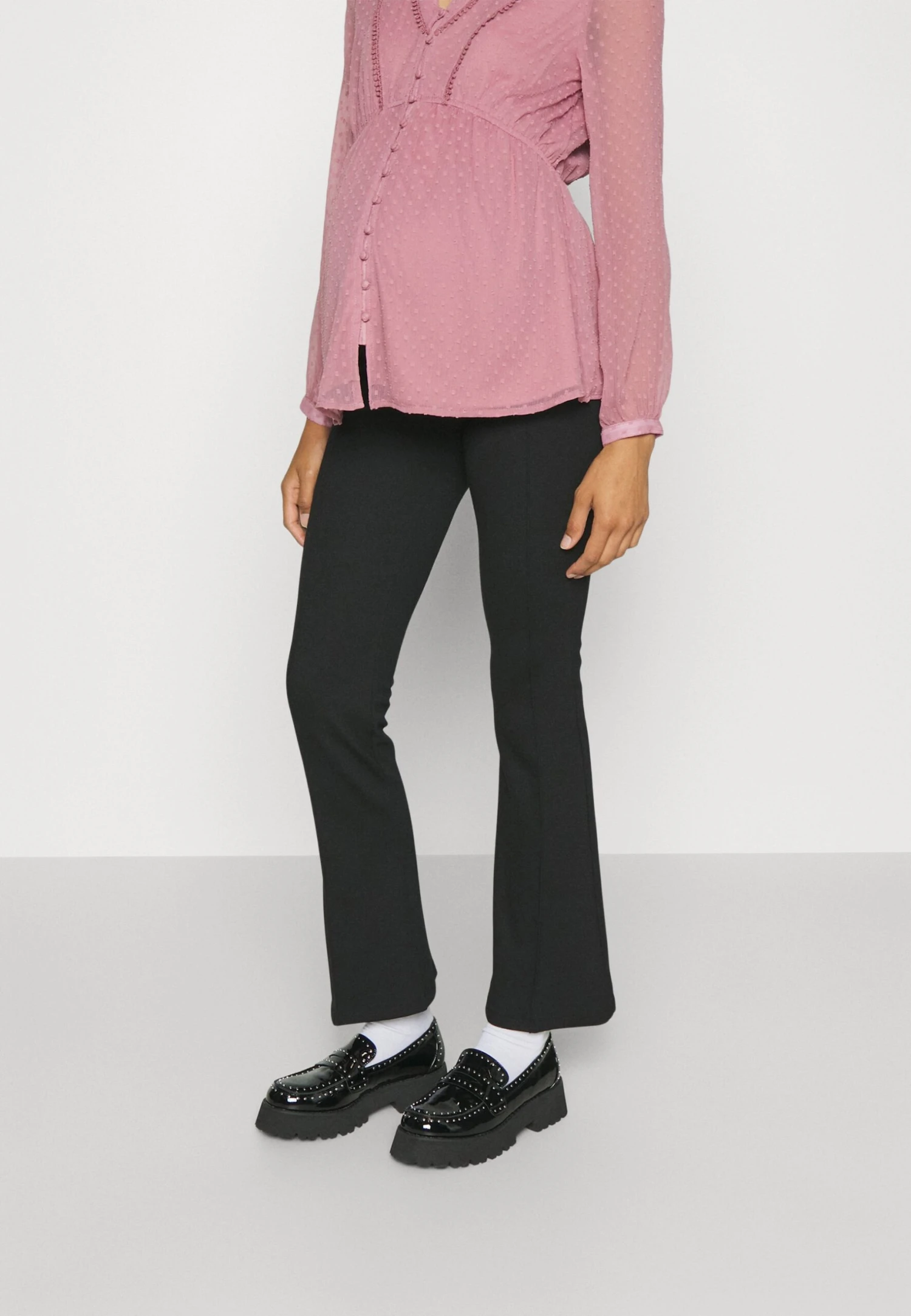 Mamalicious Mlluna Pintuc Flare Pan - Pantalon Classique - Black 1 Mamalicious Mlluna Pintuc Flare Pan - Pantalon Classique - Black