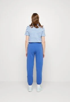 Ugg Daniella - Pantalon De Survêtement - Azul 8 Ugg Daniella - Pantalon De Survêtement - Azul -Vêtements Boutique 80fd633e3e294f44ab25017b54250e26