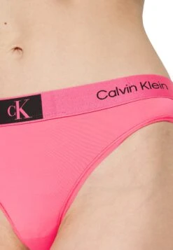 CALVIN KLEIN UNDERWEAR Modern Thong - String - Cerise Lipstick -Vêtements Boutique 97dbf8dc72764fc0987c5ee5fcf7fd43