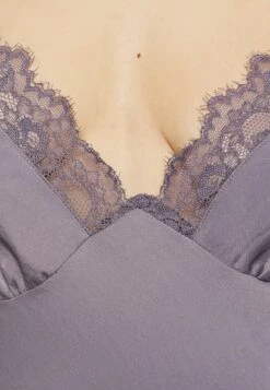 Anna Field Chemise De Nuit / Nuisette - Grey -Vêtements Boutique a9dd8408f5664418a47052580a134c10