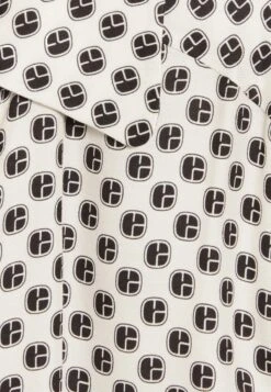 CLAUDIE PIERLOT Rixiemonogramme - Robe Chemise - Print Clair 11 CLAUDIE PIERLOT Rixiemonogramme - Robe Chemise - Print Clair -Vêtements Boutique bfee46d80aa249bfb397808a5dc83a8f