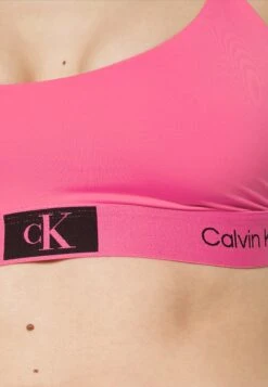 CALVIN KLEIN UNDERWEAR Lined Bralette - Brassière - Cerise Lipstick -Vêtements Boutique cda4eccc18ac4d52b9c761b4d226ec6d
