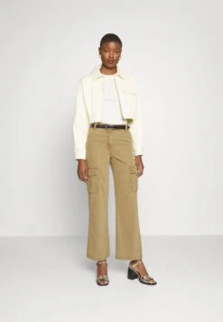 MAX & Co. Fragola - Débardeur - Beige 6 MAX & Co. Fragola - Débardeur - Beige -Vêtements Boutique d4b5b1f499e34fed8395a58fedd5c254