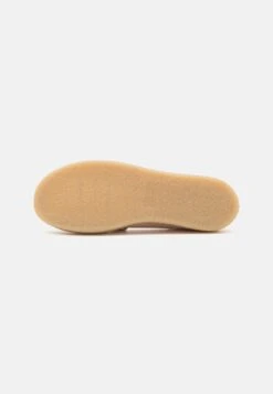 Clarks Barleigh Low - Baskets Basses - Pale Peach -Vêtements Boutique fa691900785a493b914dbfdb5403564d